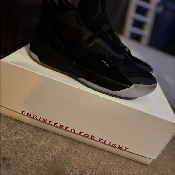 2018 Air Jordan 33 'Utility Blackout'